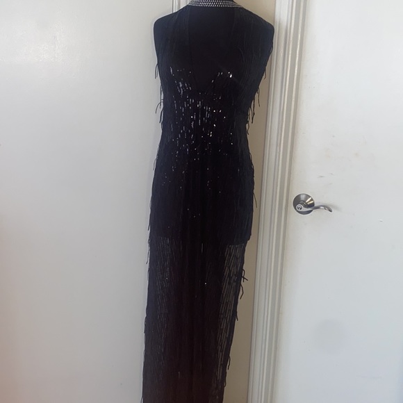 Porrcey NWOT maxi black halter back shimmering sequin mesh V neck gown sz xL - Picture 5 of 9
